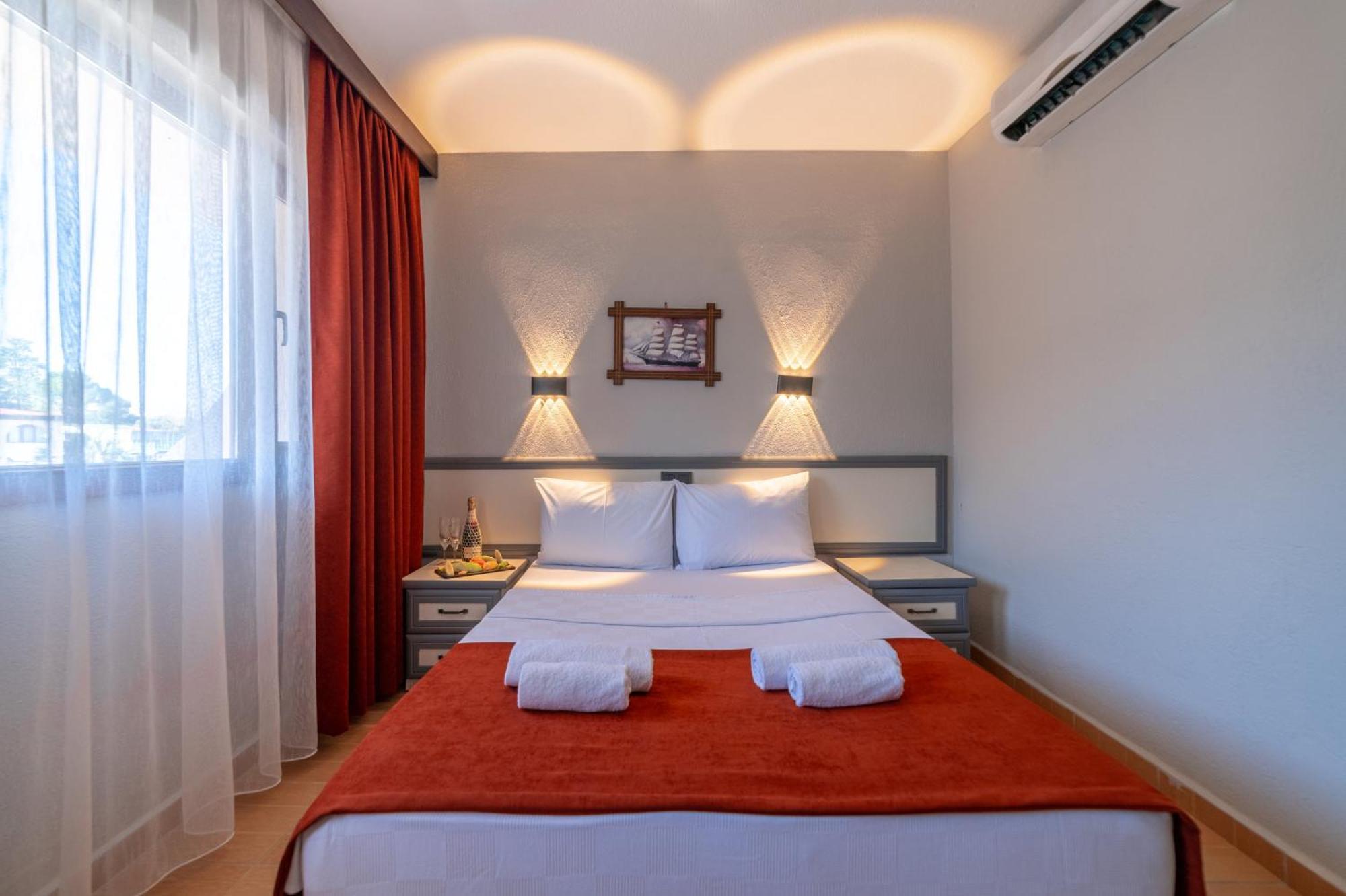 Club Aquarium Hotel & Spa Guvercinlik  Exterior foto