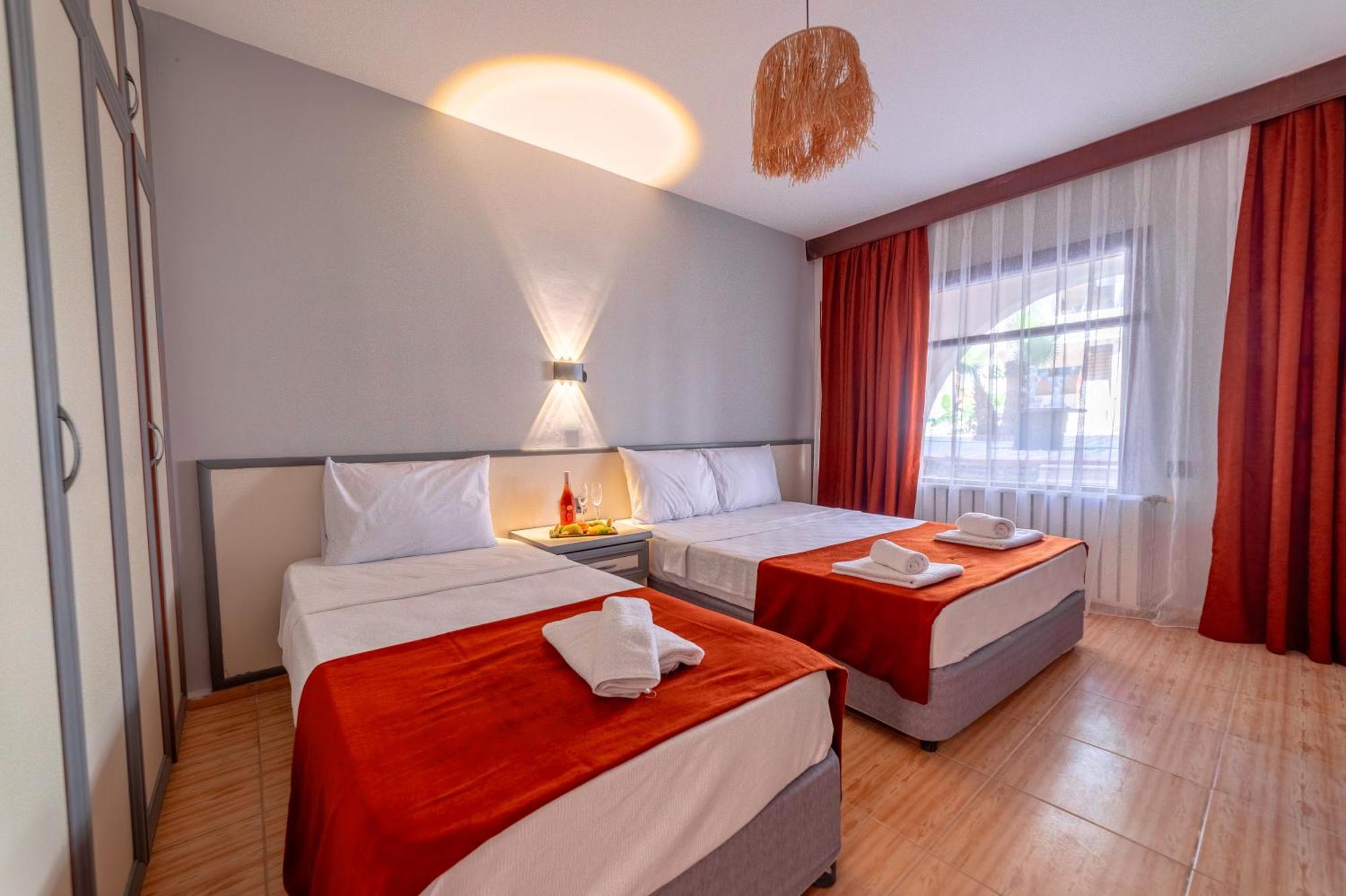Club Aquarium Hotel & Spa Guvercinlik  Exterior foto