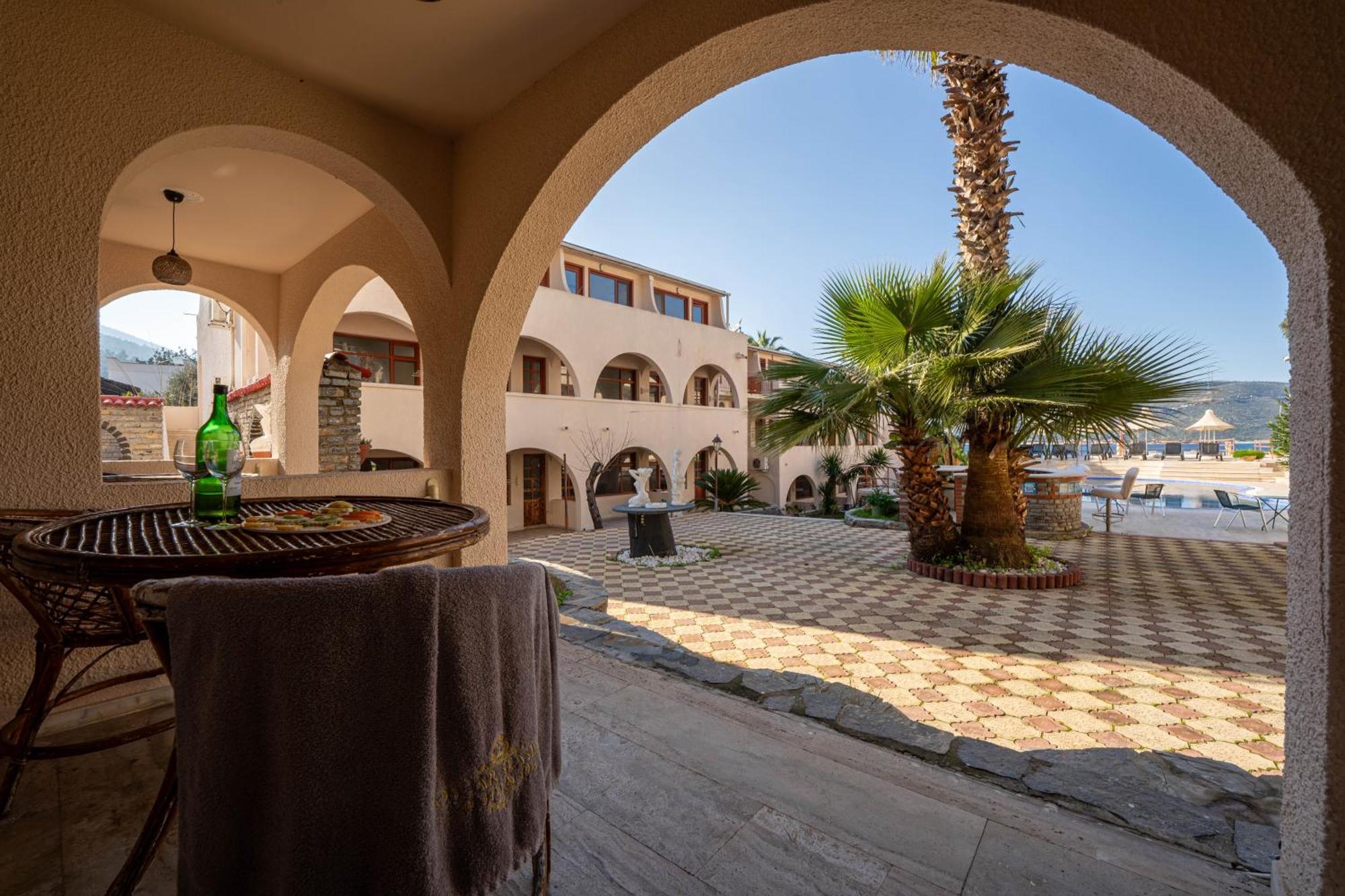 Club Aquarium Hotel & Spa Guvercinlik  Exterior foto